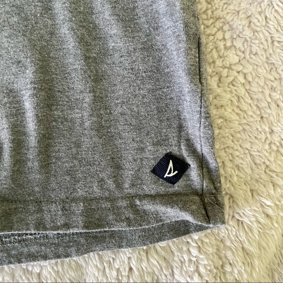 Sperry V-Neck Tee - Picture 4 of 6